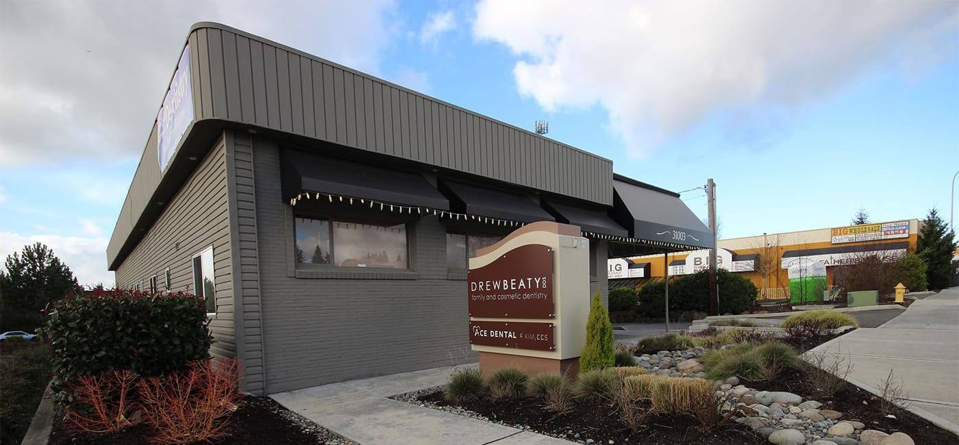 Exterior of dental office in Federal Way