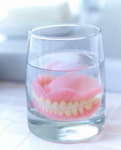 Dentures soaking in water in Federal Way     