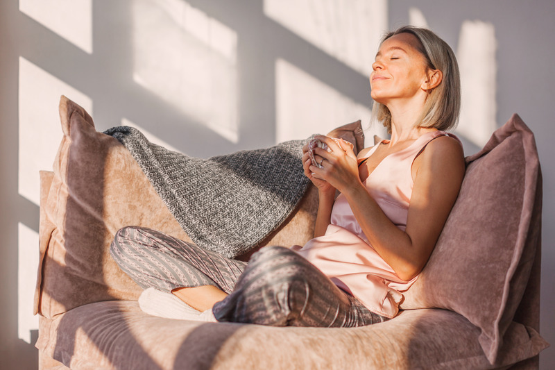 Patient relaxing after recovering from dry socket